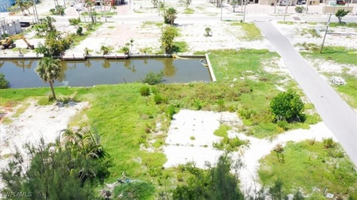 Picture of Residential Land For Sale in Fort Myers Beach, Florida, United States