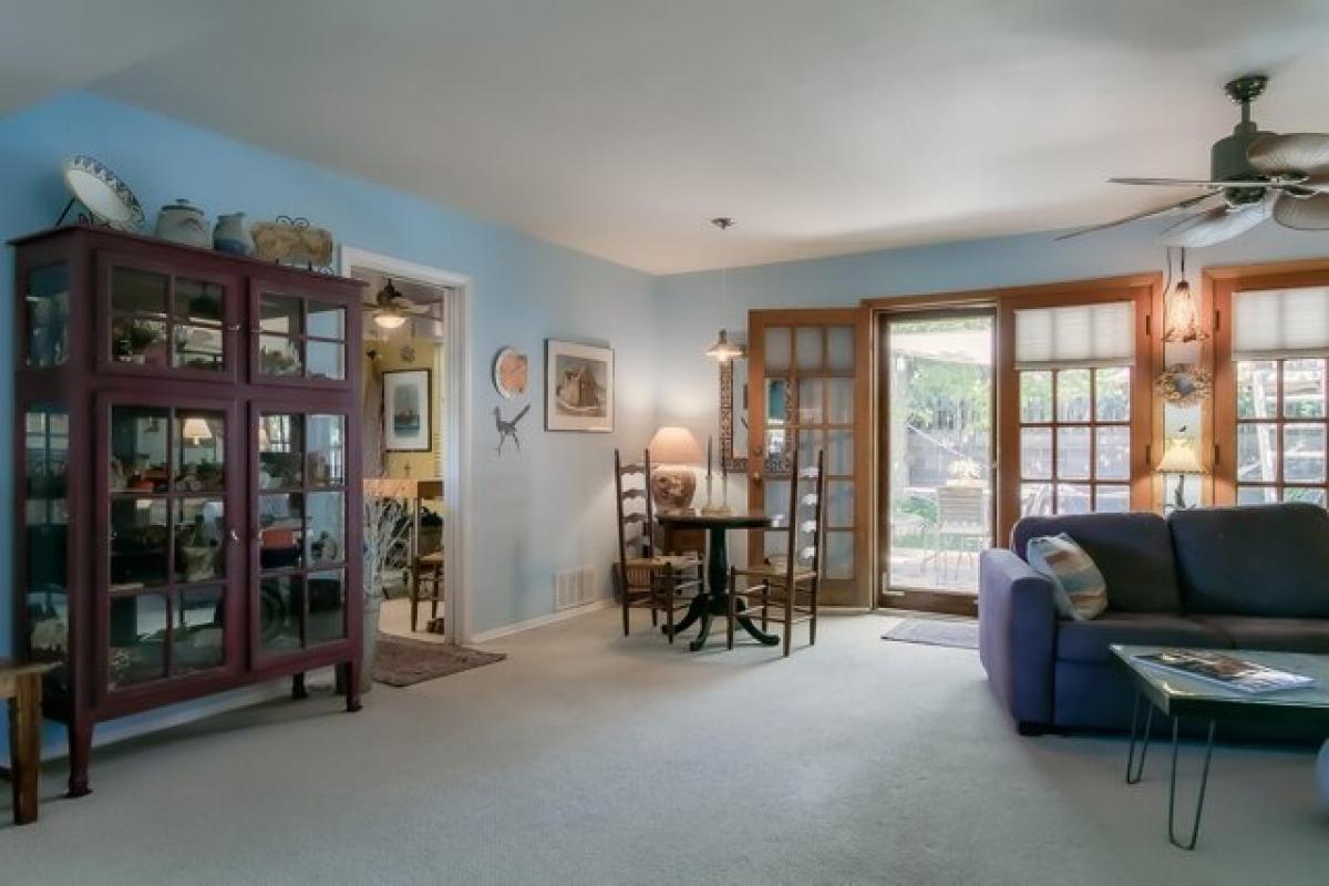 Picture of Home For Sale in Albuquerque, New Mexico, United States