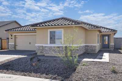 Home For Sale in Casa Grande, Arizona