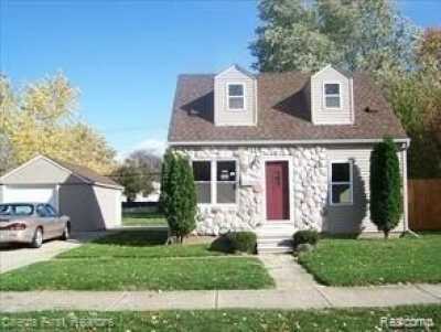 Home For Sale in Warren, Michigan