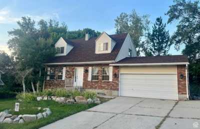 Home For Sale in Sandy, Utah