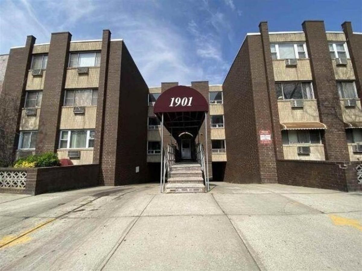 Picture of Home For Rent in North Bergen, New Jersey, United States