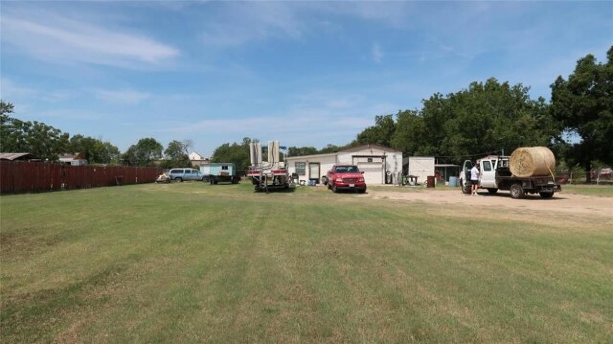 Picture of Home For Sale in Balch Springs, Texas, United States