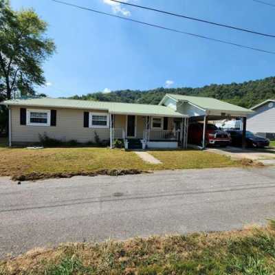 Home For Sale in Eastern, Kentucky