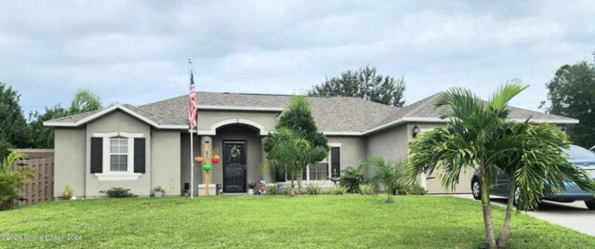 Picture of Home For Sale in Palm Bay, Florida, United States