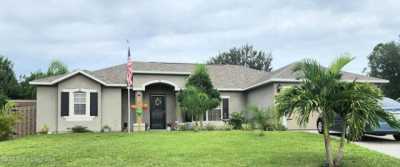 Home For Sale in Palm Bay, Florida