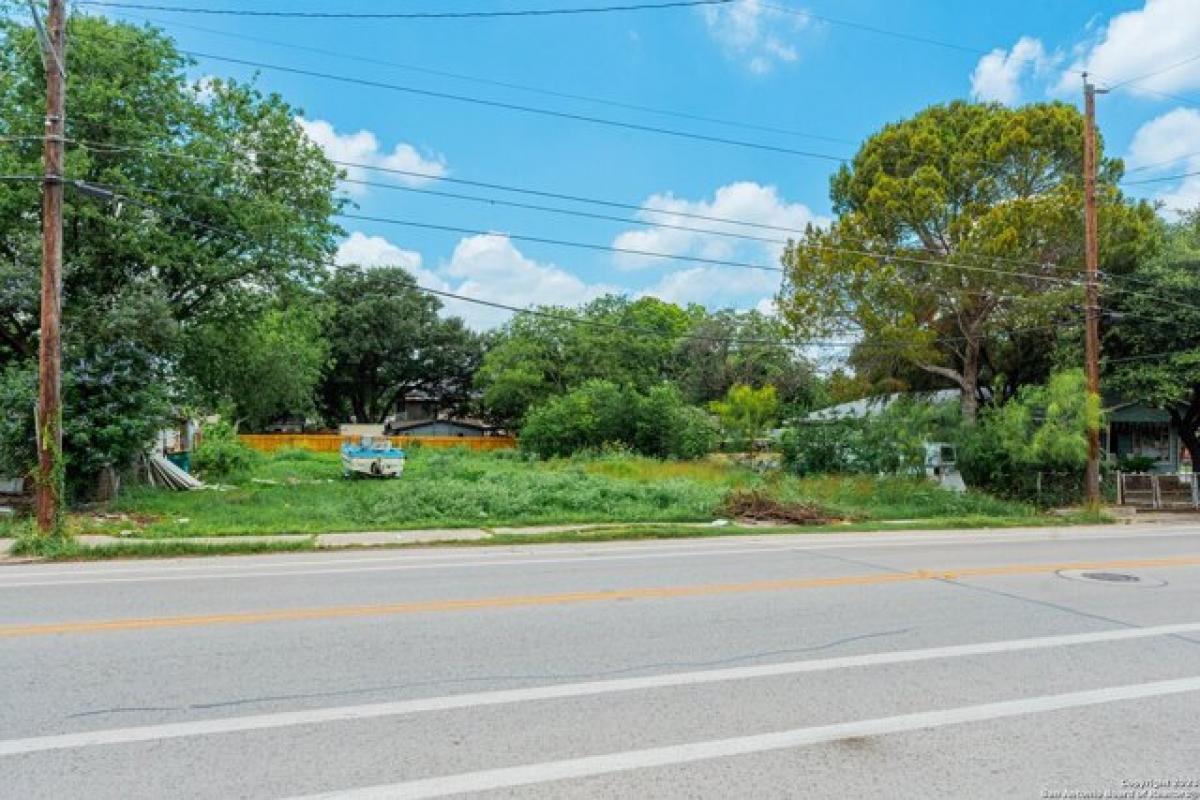 Picture of Residential Land For Sale in San Antonio, Texas, United States