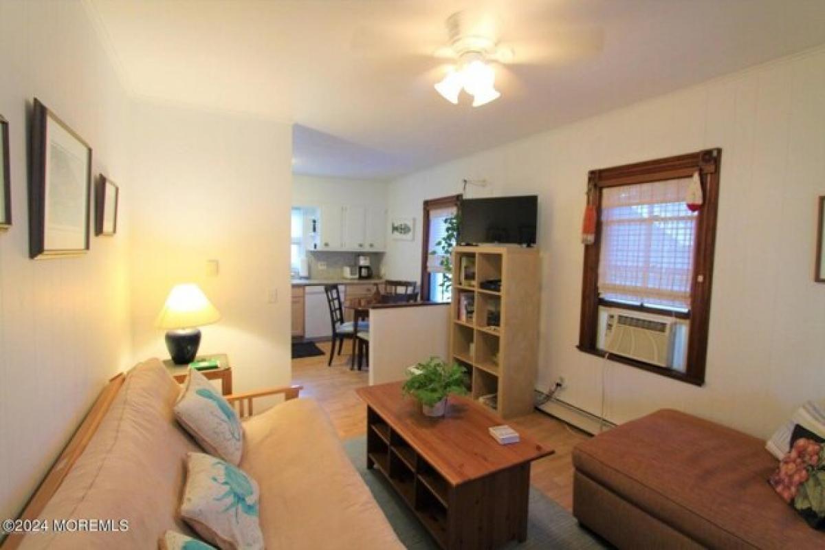 Picture of Apartment For Rent in Belmar, New Jersey, United States