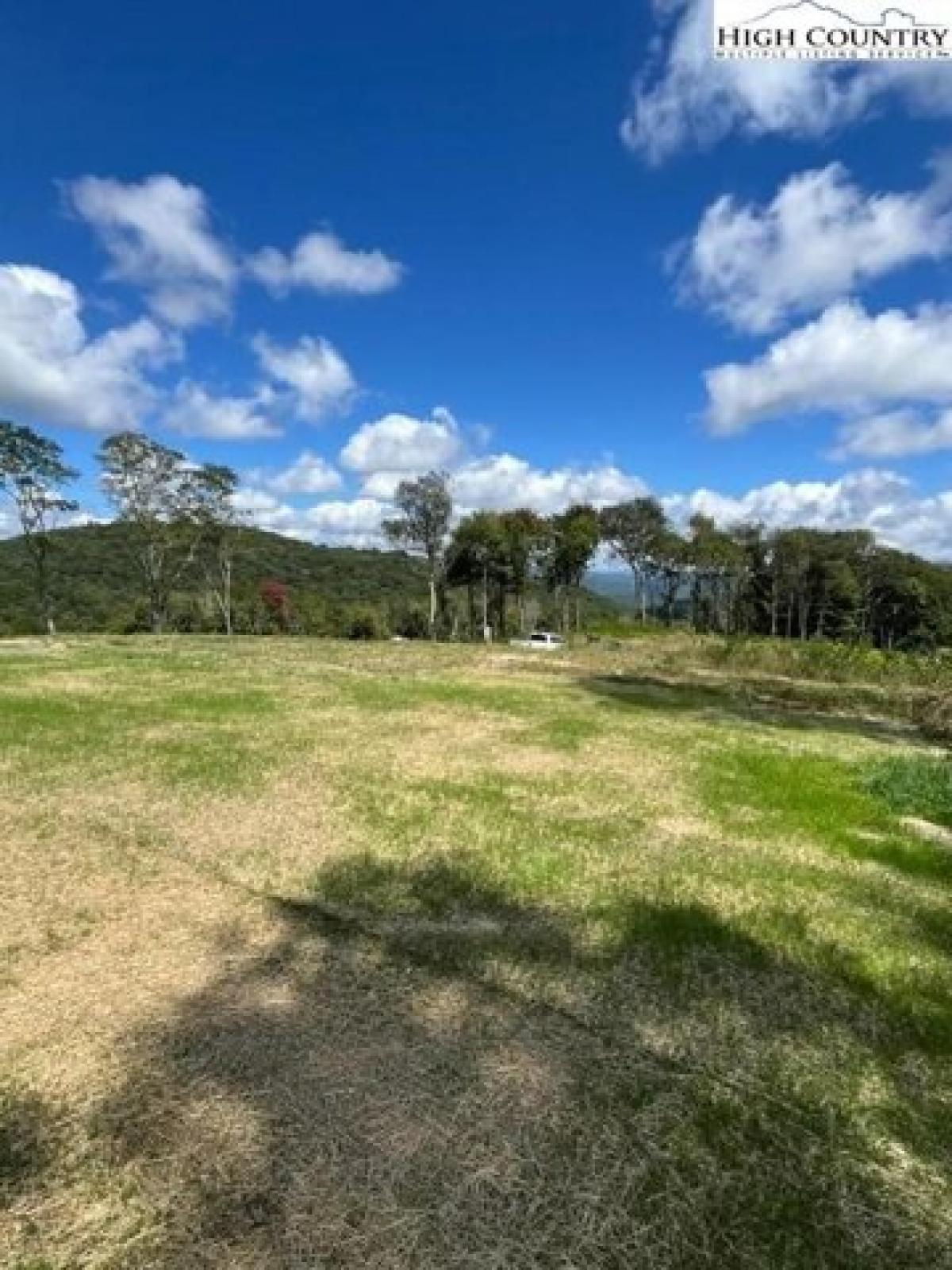 Picture of Residential Land For Sale in Banner Elk, North Carolina, United States