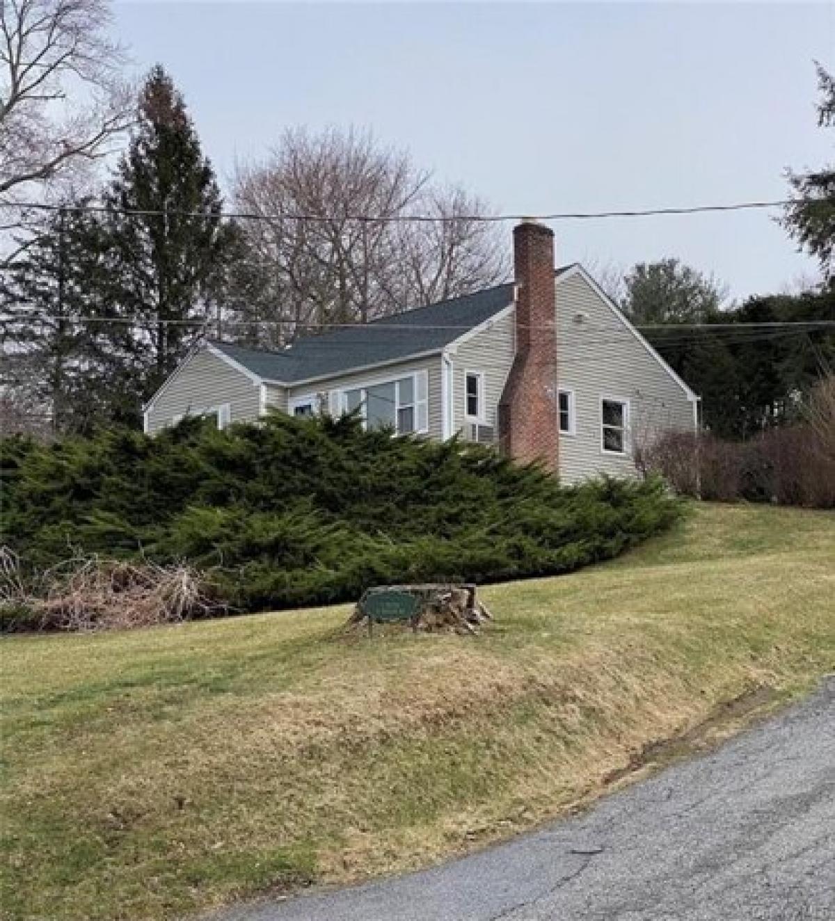 Picture of Home For Sale in Carmel, New York, United States