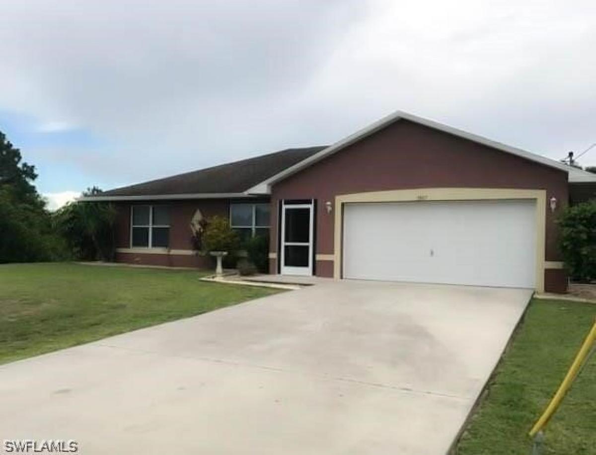 Picture of Home For Sale in Lehigh Acres, Florida, United States