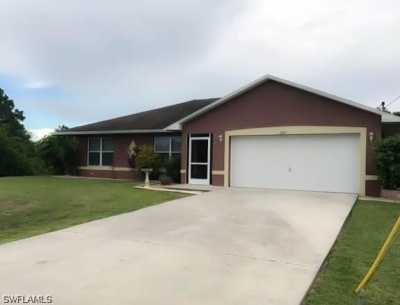 Home For Sale in Lehigh Acres, Florida