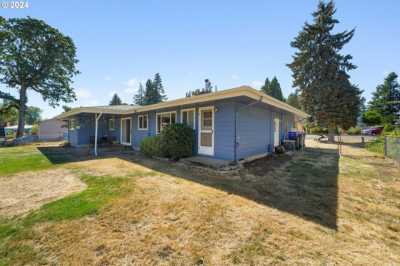 Home For Sale in Oregon City, Oregon