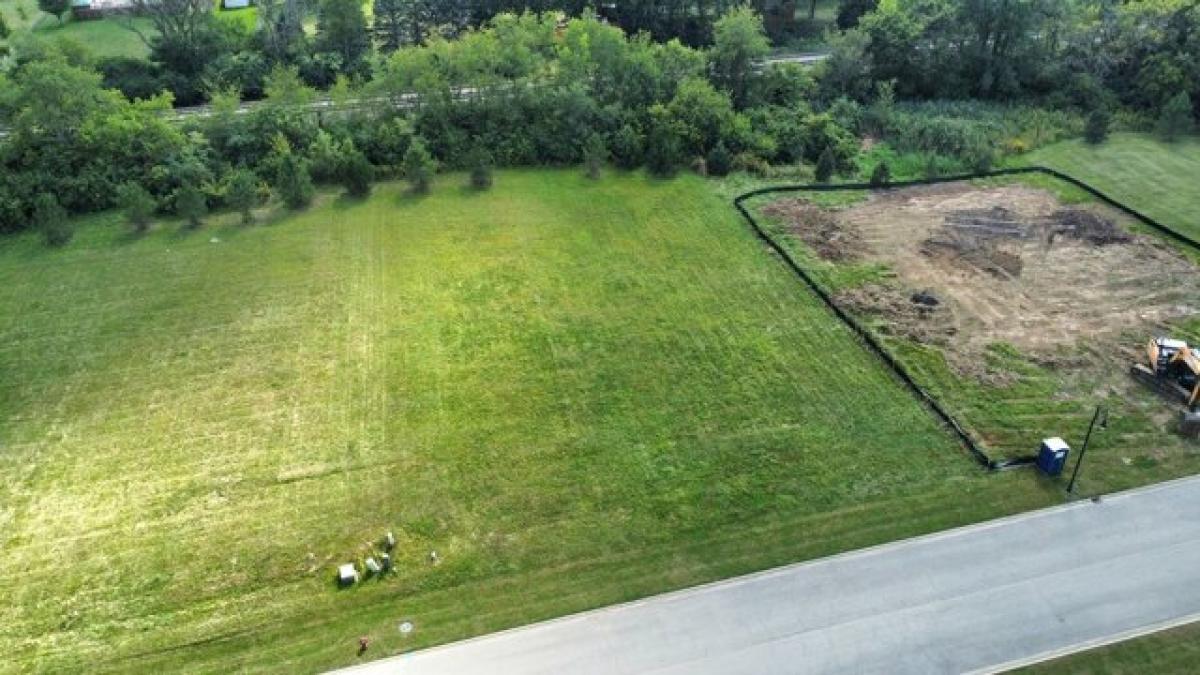 Picture of Residential Land For Sale in New Lenox, Illinois, United States