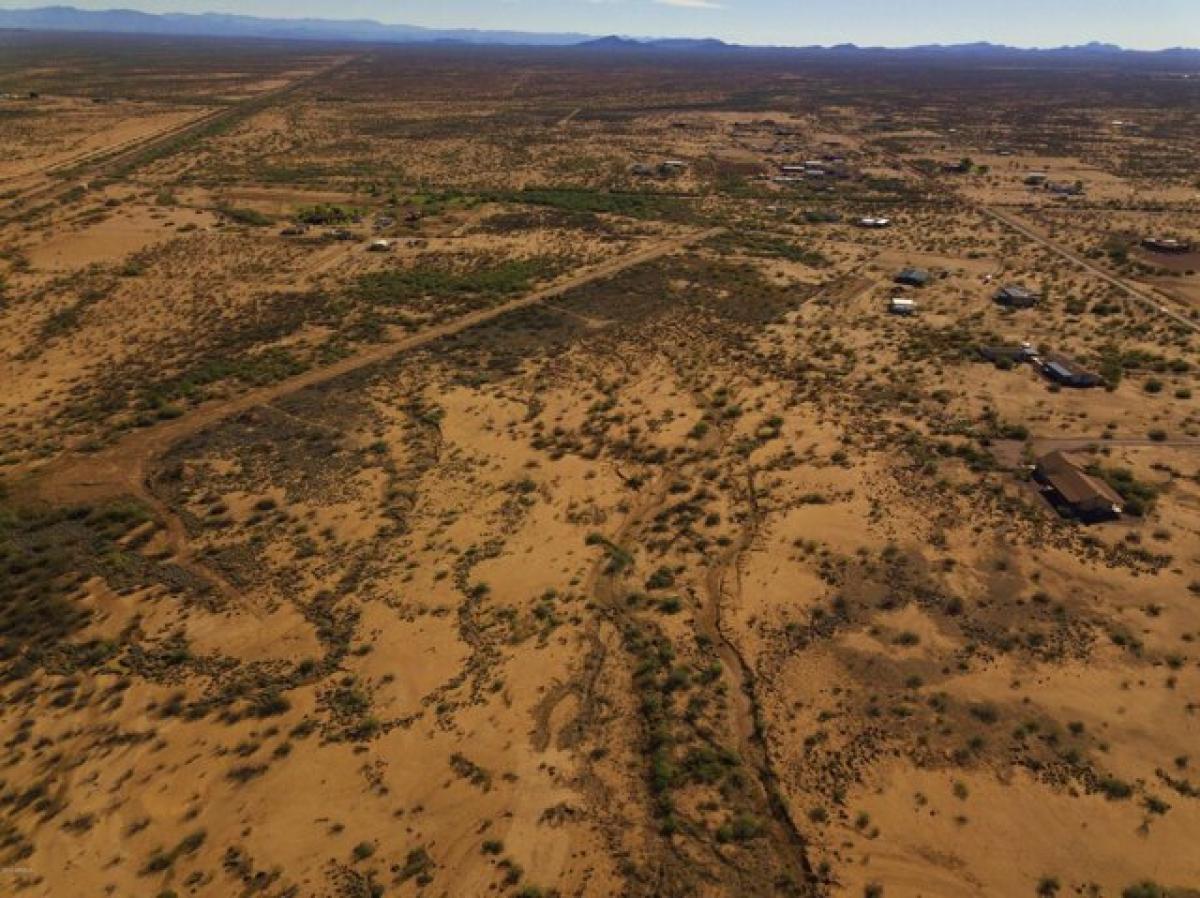 Picture of Residential Land For Sale in Wickenburg, Arizona, United States