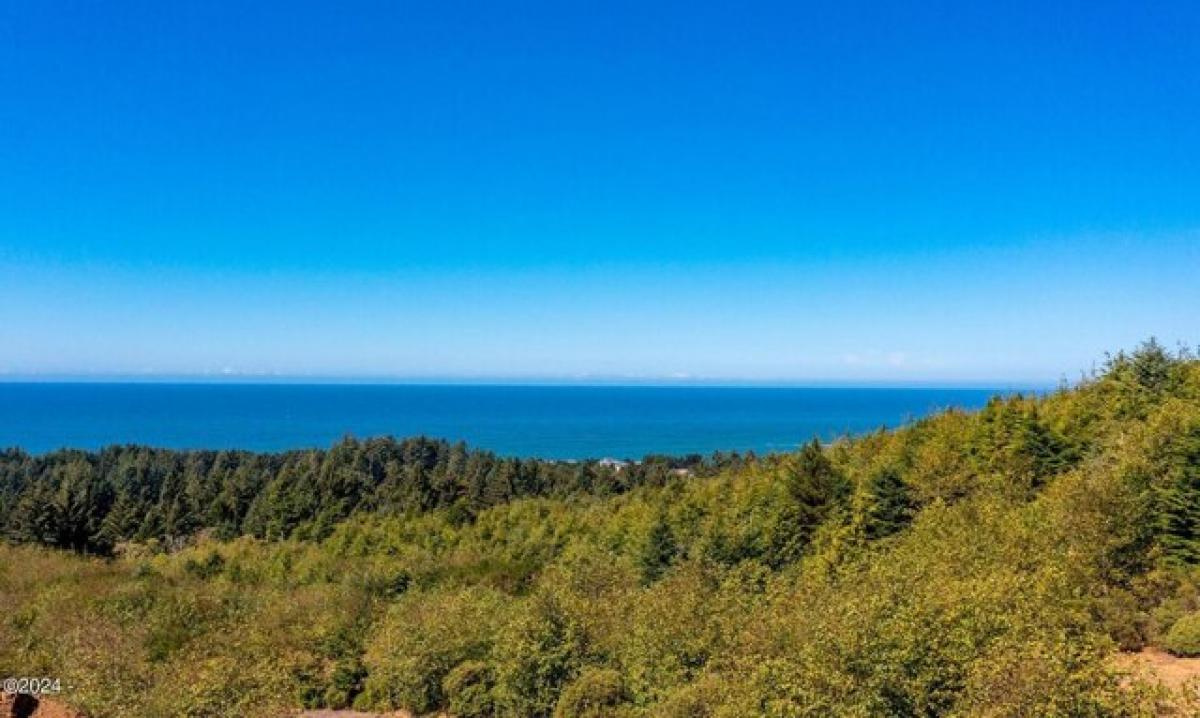 Picture of Residential Land For Sale in Depoe Bay, Oregon, United States