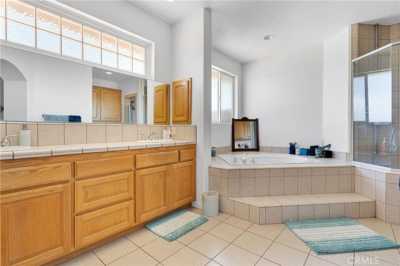 Home For Sale in Apple Valley, California