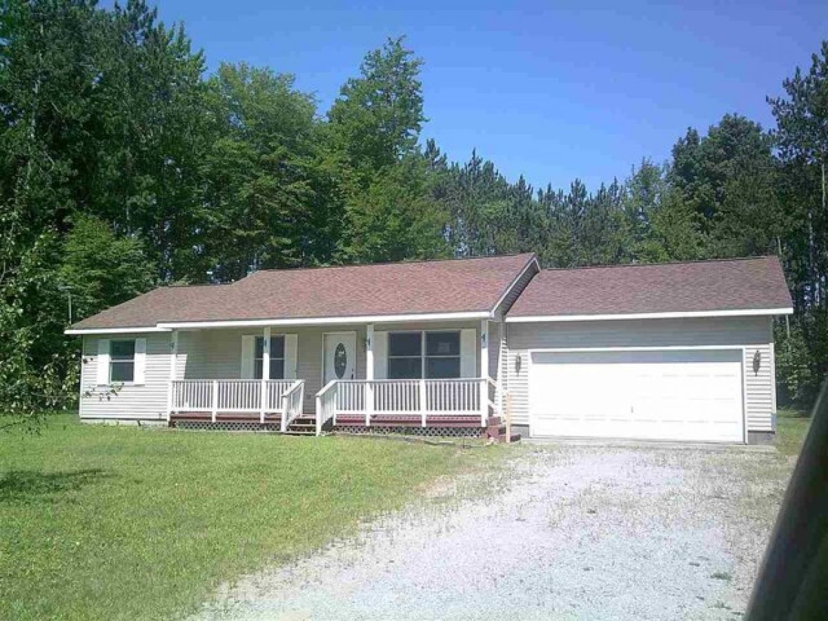 Picture of Home For Sale in Gaylord, Michigan, United States