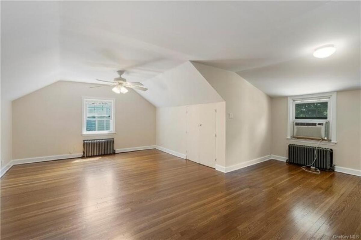 Picture of Home For Rent in Larchmont, New York, United States