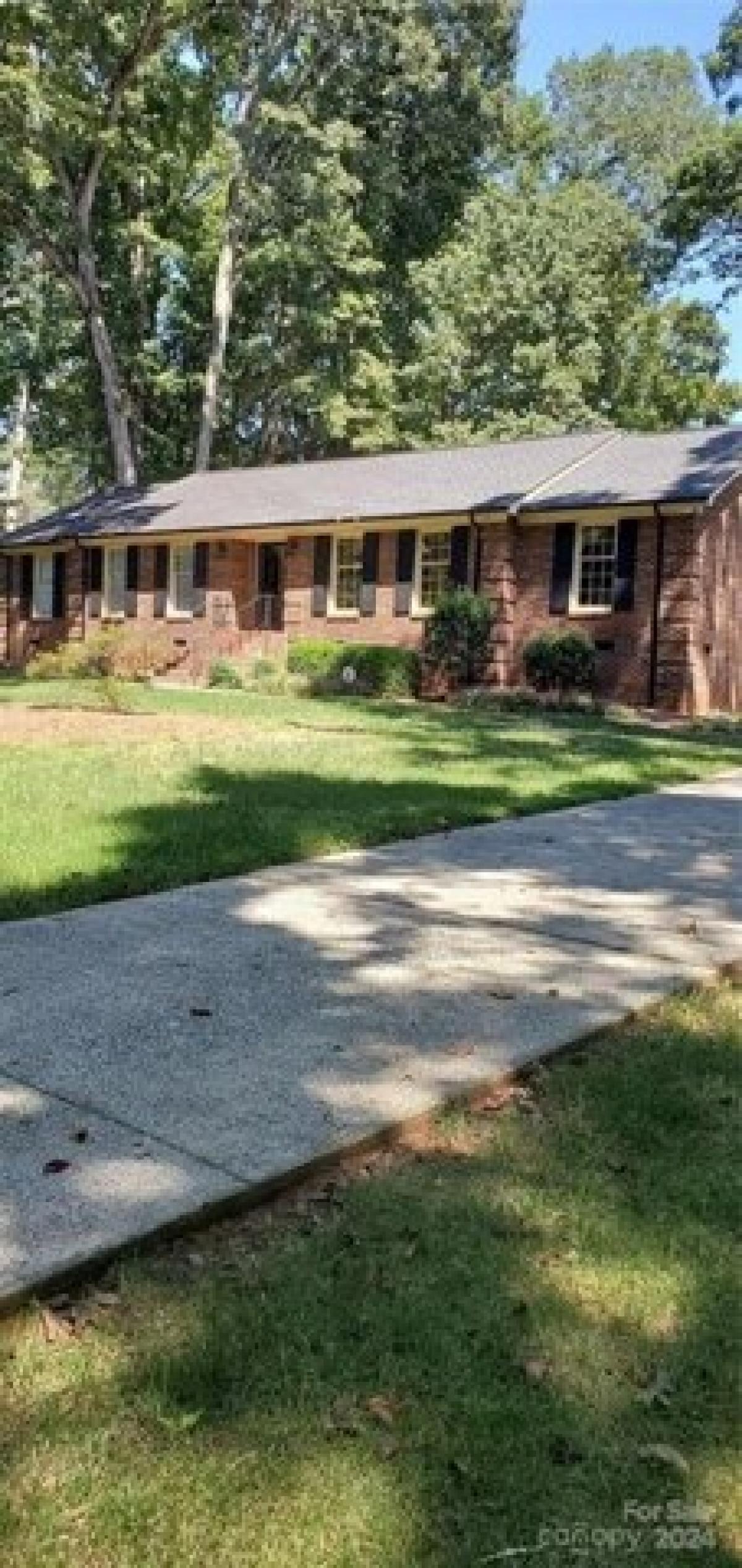 Picture of Home For Sale in Mint Hill, North Carolina, United States