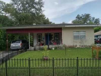 Home For Sale in Lakeland, Florida