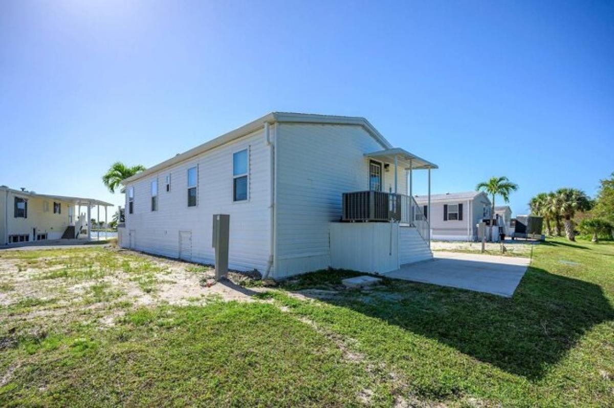 Picture of Home For Sale in Fort Myers Beach, Florida, United States