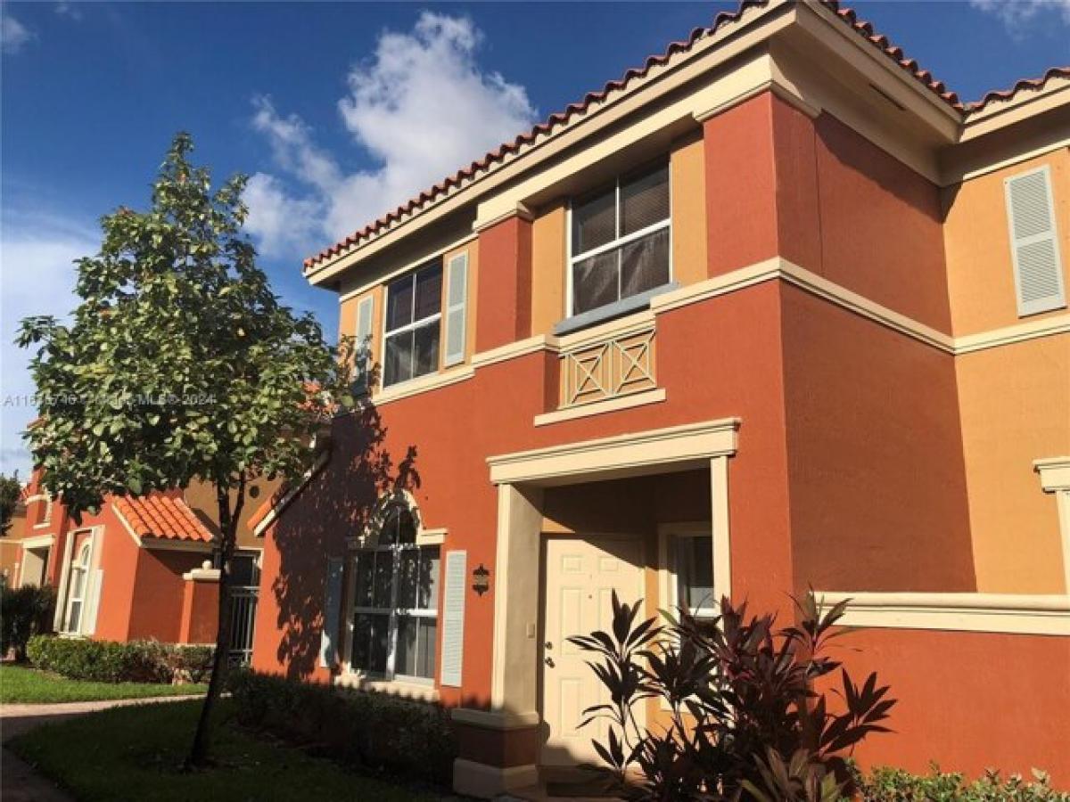 Picture of Home For Sale in Doral, Florida, United States