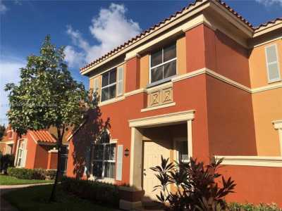 Home For Sale in Doral, Florida