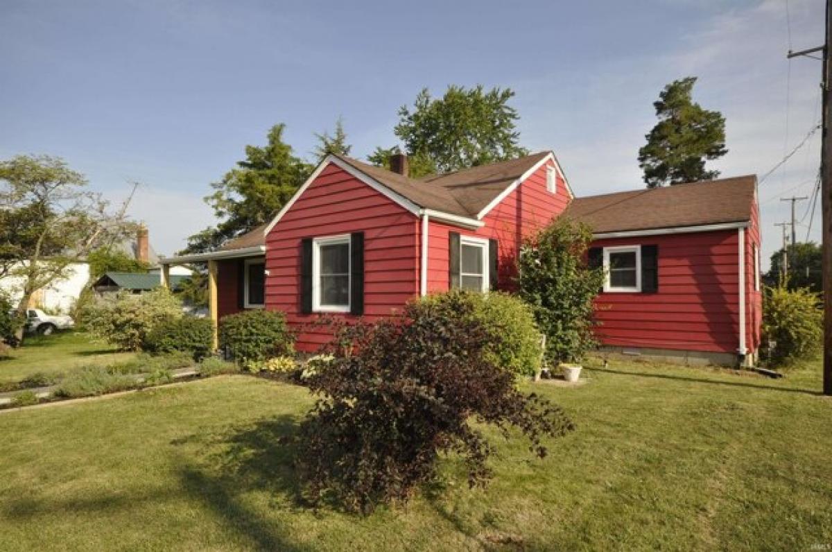 Picture of Home For Sale in Selma, Indiana, United States