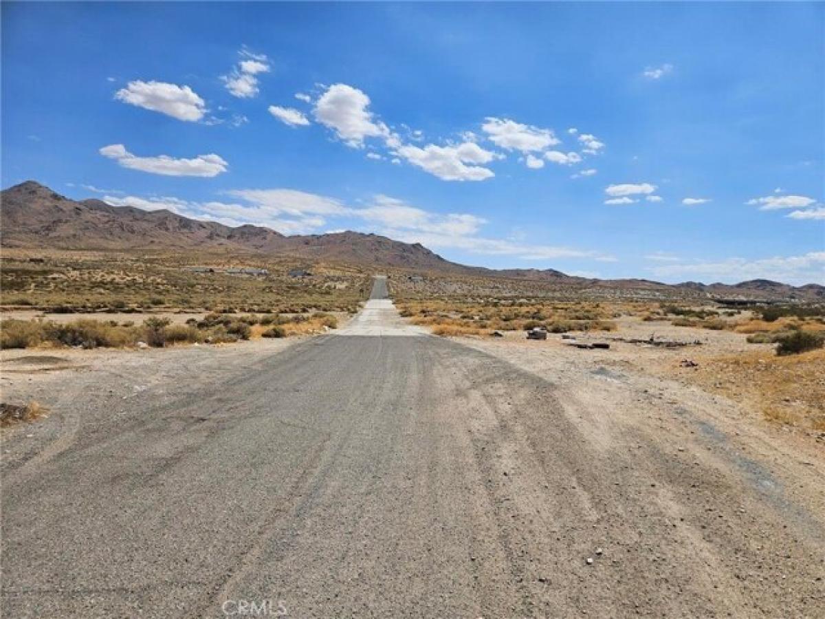 Picture of Residential Land For Sale in Helendale, California, United States