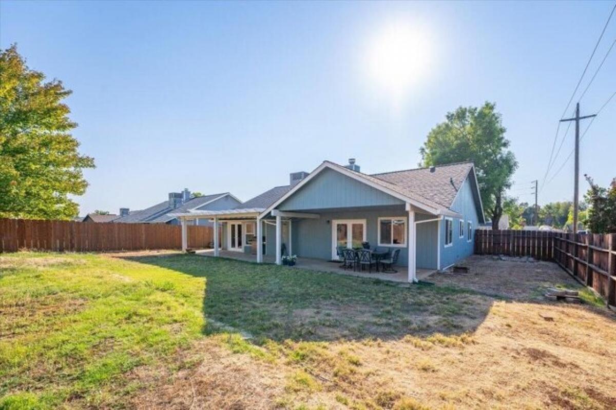 Picture of Home For Sale in Redding, California, United States