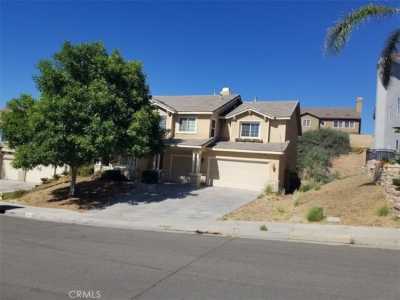 Home For Sale in Winchester, California