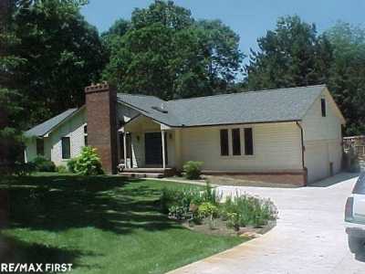 Home For Sale in Howell, Michigan