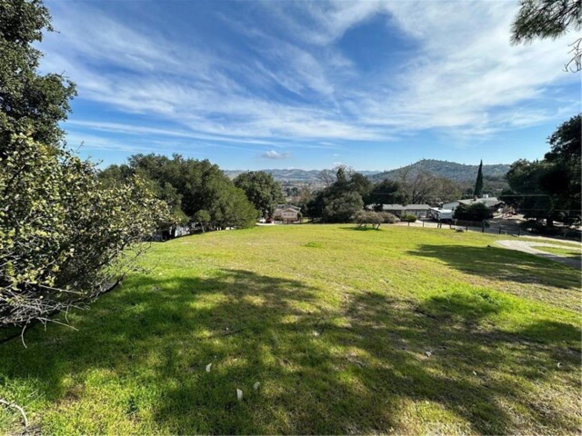 Picture of Residential Land For Sale in Atascadero, California, United States