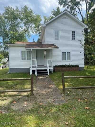 Home For Sale in Girard, Ohio