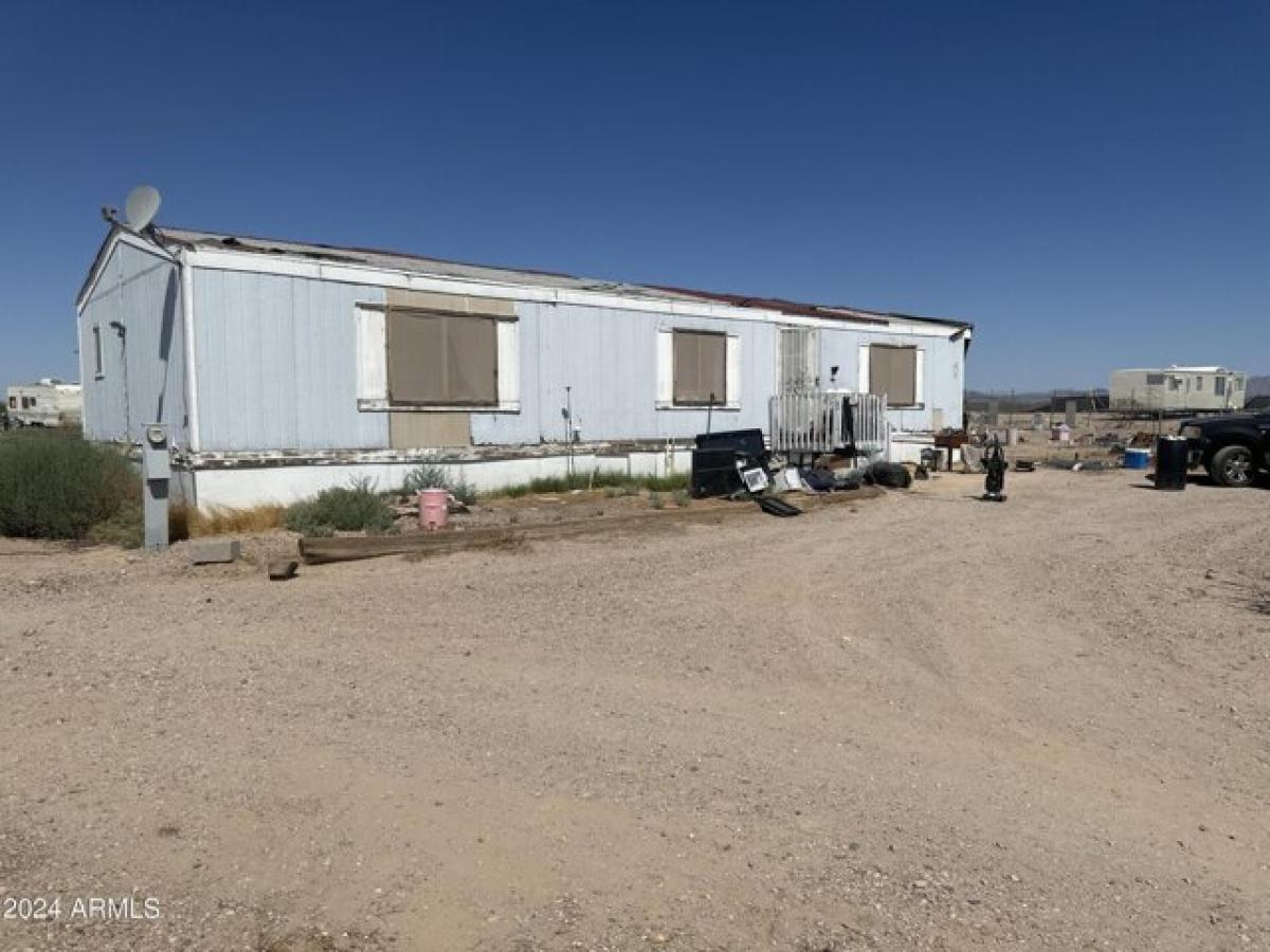 Picture of Home For Sale in Tonopah, Arizona, United States