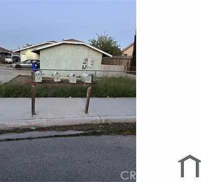 Home For Rent in Adelanto, California