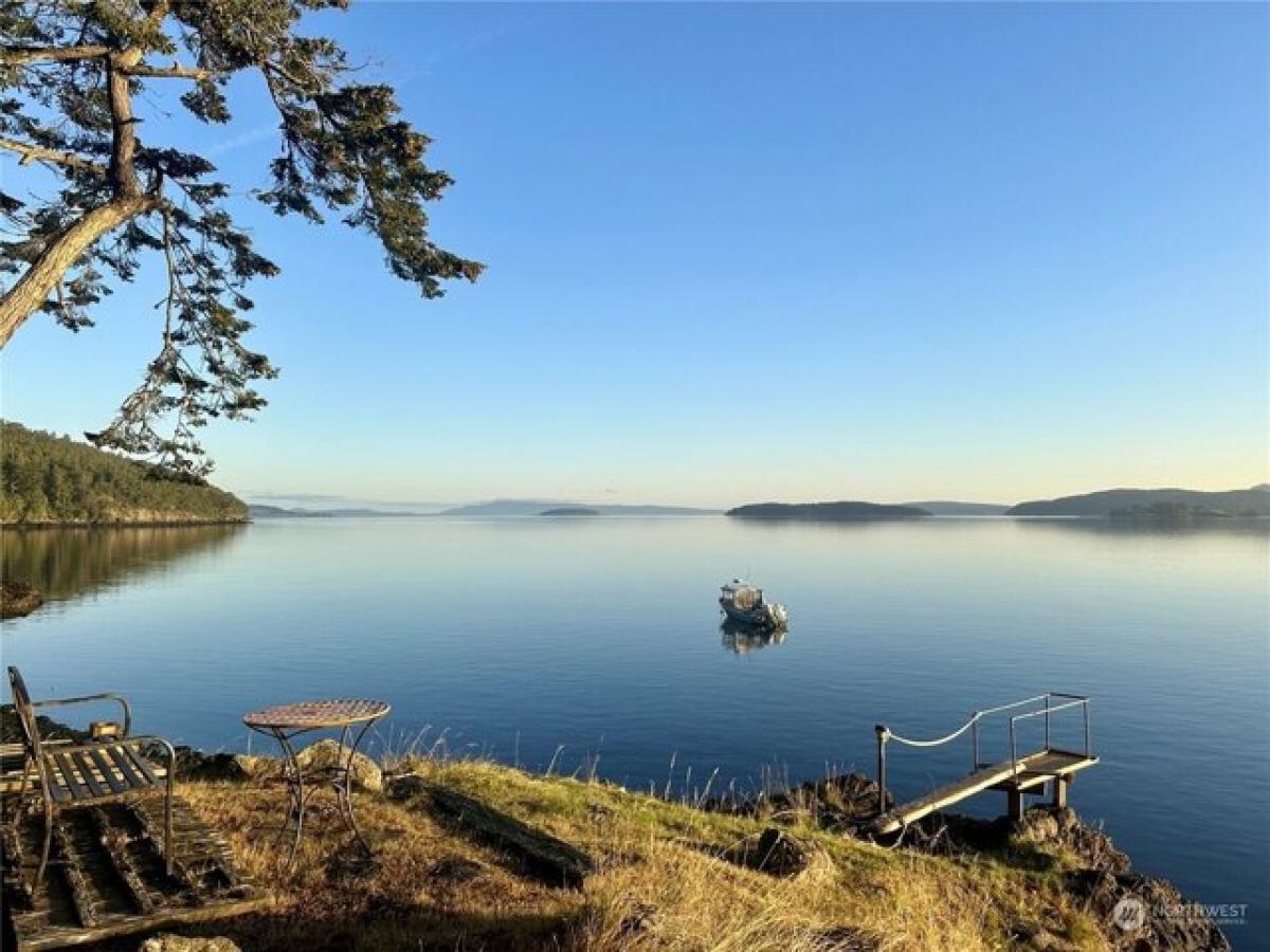 Picture of Home For Sale in Friday Harbor, Washington, United States