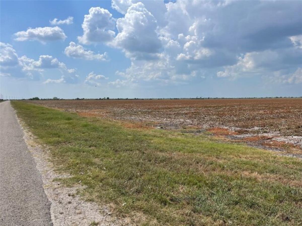 Picture of Residential Land For Sale in Port Lavaca, Texas, United States