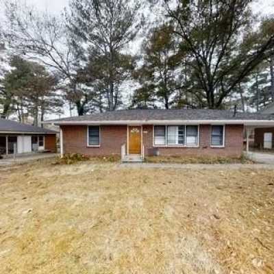 Home For Sale in Forest Park, Georgia