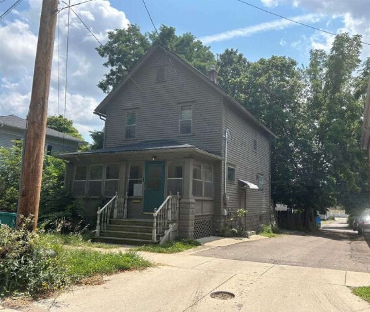 Picture of Home For Sale in Owosso, Michigan, United States