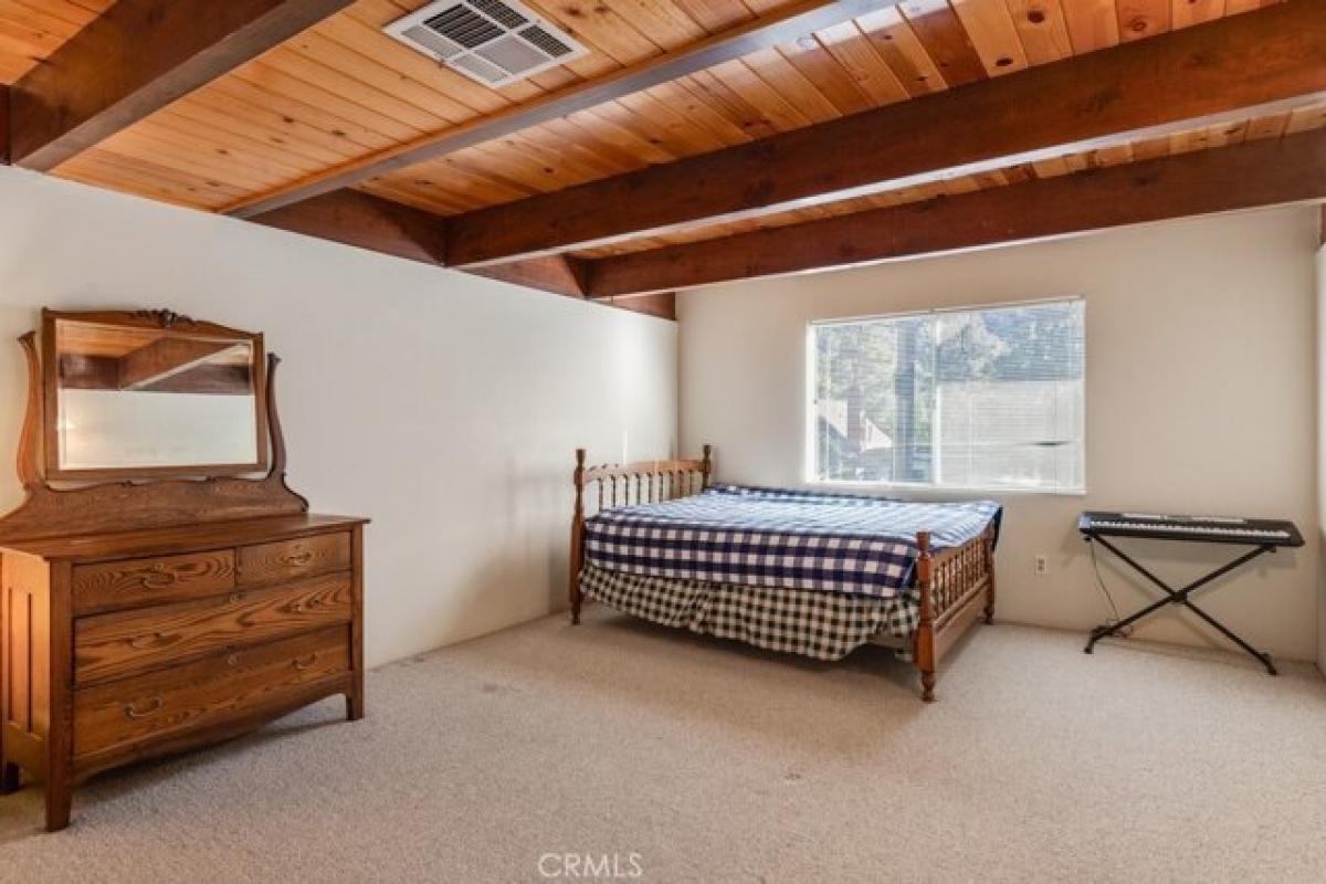 Picture of Home For Sale in Wrightwood, California, United States