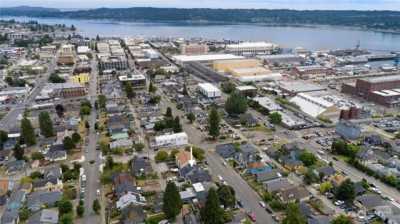 Home For Sale in Bremerton, Washington