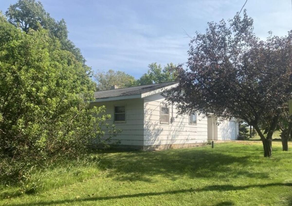 Picture of Home For Sale in Richville, Minnesota, United States