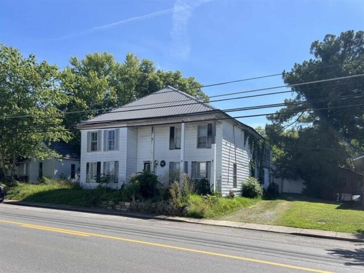 Picture of Home For Sale in Sacramento, Kentucky, United States