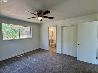 Home For Sale in Roseburg, Oregon