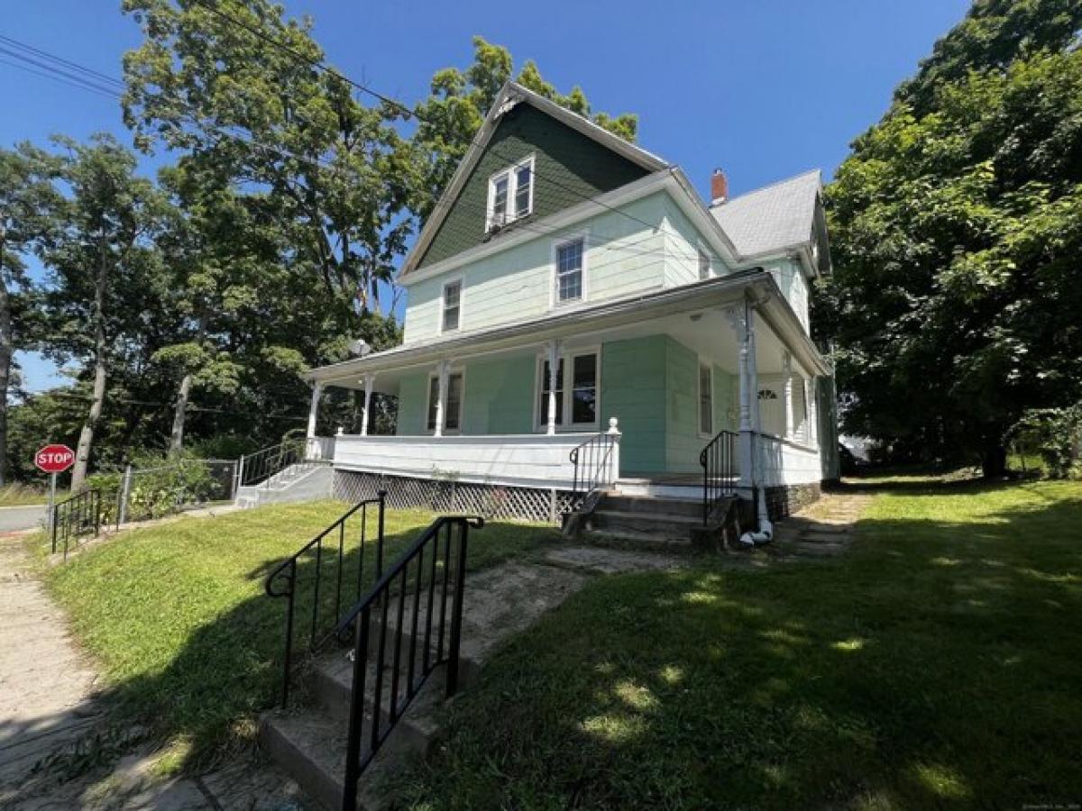 Picture of Home For Rent in Manchester, Connecticut, United States