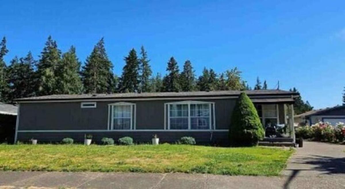 Picture of Home For Sale in Woodburn, Oregon, United States