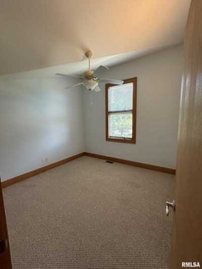 Home For Sale in Carbondale, Illinois