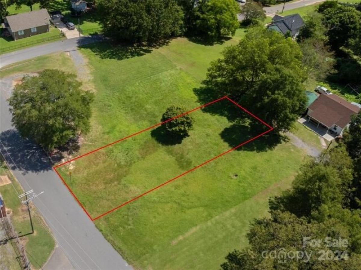 Picture of Residential Land For Sale in Gastonia, North Carolina, United States